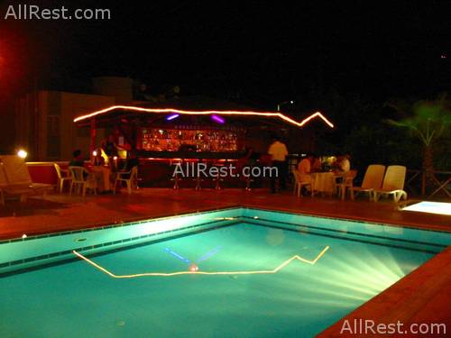 Hollywood Hotel 19